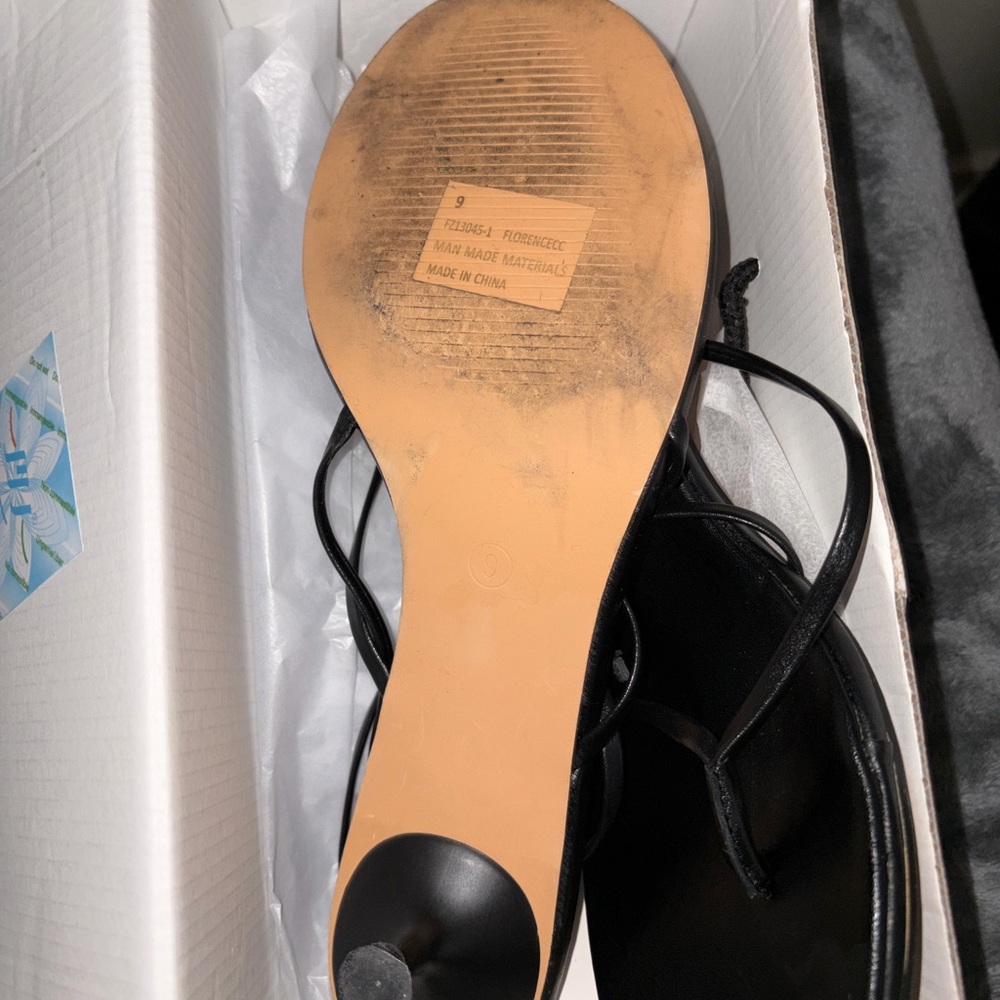 Fashion Nova Elegant Black Slingback Heels - Picture 3 of 5
